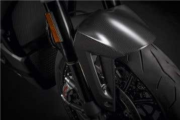 DUCATI CARBON FRONT MUDGUARD.