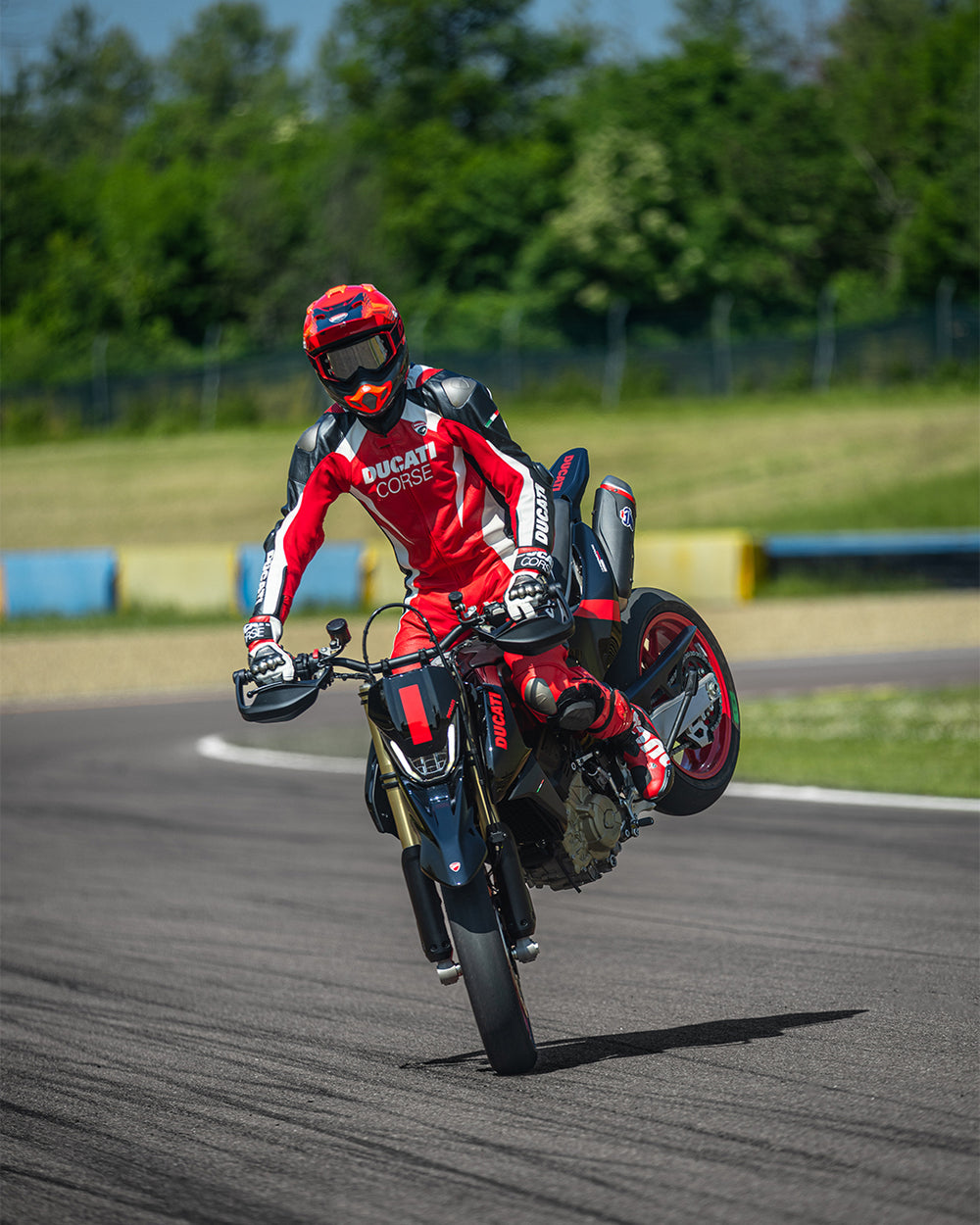 The Ducati Formula 73 with Nick Selleck complete the un-Finkeable